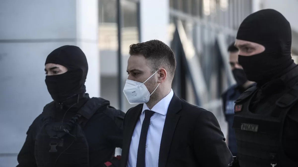 Στο δικαστήριο ο Μπάμπης Αναγνωστόπουλος: Έφτασε η ώρα της απολογίας