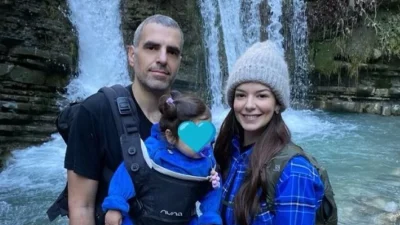 Νικολέττα Ράλλη: Ντύθηκε στα λευκά και μας έδειξε το νυφικό της