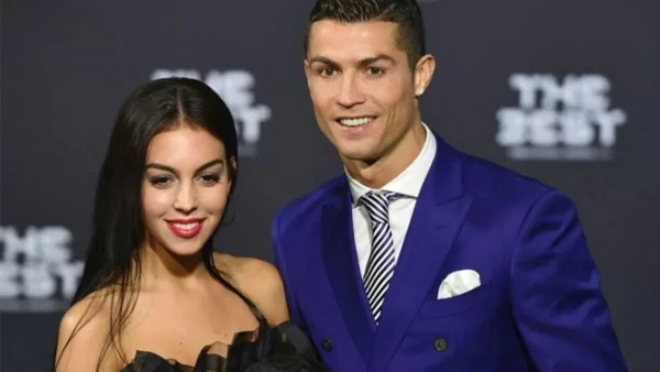 Τζορτζίνα Ροντρίγκεζ: Η πρώτη δημόσια εμφάνιση μετά τον  χαμό του γιου της - Άκρως εκρηκτική στο  Φεστιβάλ Καννών