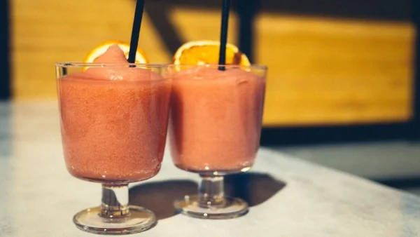 Επίπεδη κοιλιά στο άψε σβήσε - Το ρόφημα με 5 υλικά που καίει το λίπος