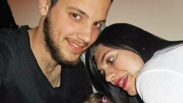 Πάτρα: "Έβαλε μυαλό το..." - Όταν ο Μάνος έγραφε ως Ρούλα στο Facebook