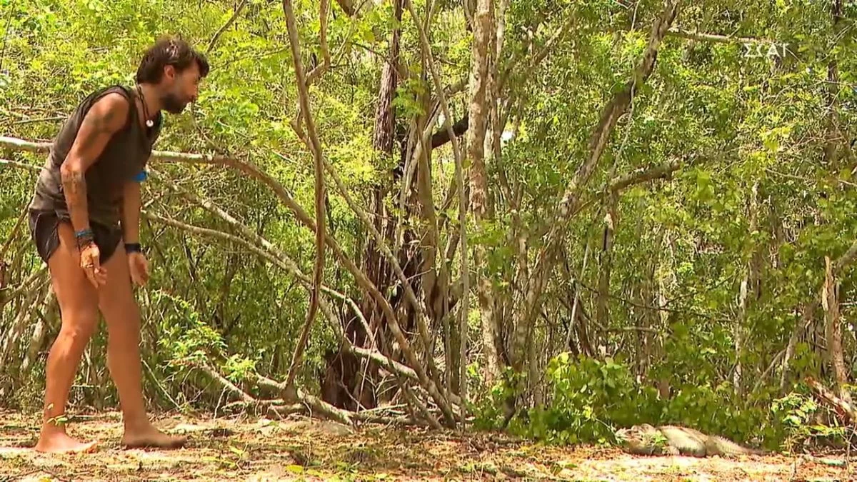 Survivor 5: «Φτιάξε καφέ να στα πω» - Ο Εμμανουήλ συζητά με τον κολλητό του Μήτσο