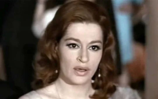 Απίστευτη αλλαγή - Έτσι είναι σήμερα στα 82 της η Κατερίνα Χέλμη