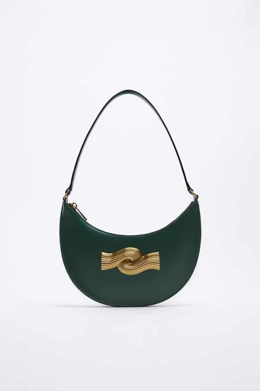 Αγορά τσάντας από τα Zara