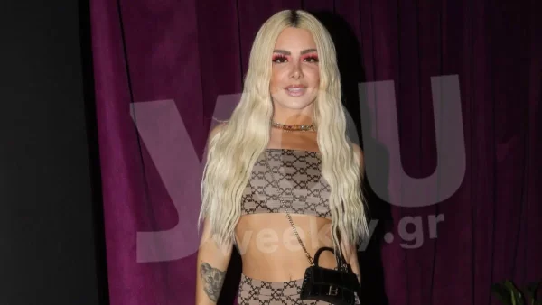 Τα έσπασε στα μπουζούκια η Ζόζεφιν - Την ανέβασε στην πίστα πασίγνωστος τραγουδιστής και δε σταμάτησε να την κοιτάει