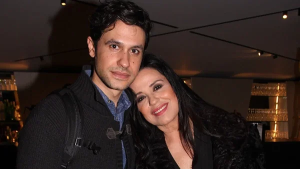 Η τρυφερή φωτογραφία της Τζομπανάκη με τον Αυγουστίδη που "έλιωσε" το Instagram