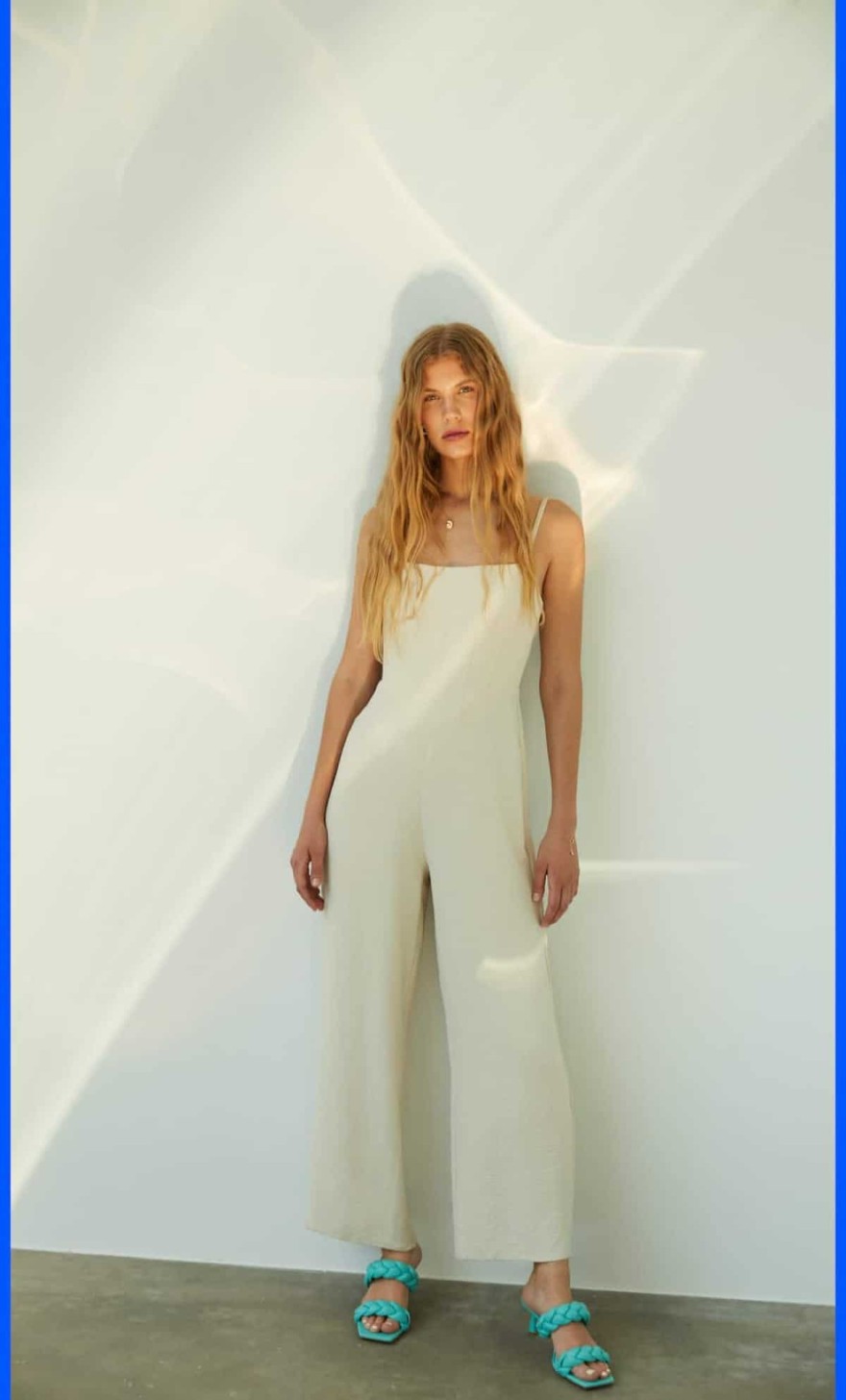 Ολόσωμη φόρμα από τα Stradivarius