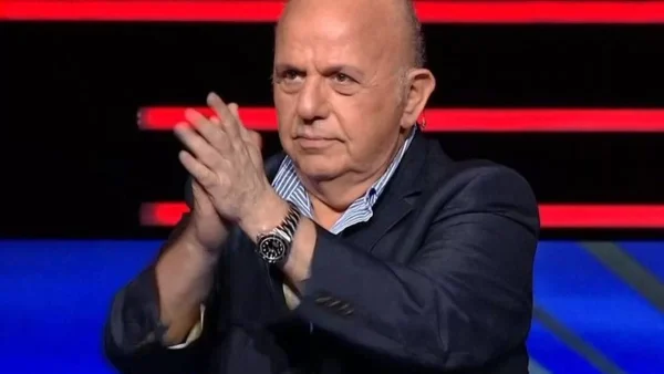 X-Factor: «Τα θερμά μου συγχαρητήρια!» - Δεν σταμάτησε να την χειροκροτά ο Μουρατίδης για την ερμηνεία της