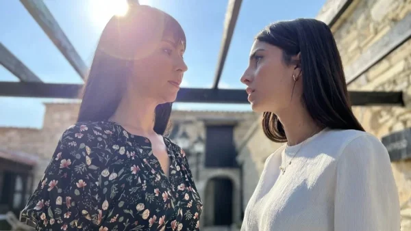 Γη της Ελιάς: Τραγικές ώρες για την Αρετή - Προσπαθεί να διαλύσει τον γάμο της κόρης της