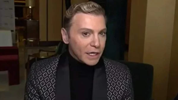 Συγκινεί ο Τάκης Ζαχαράτος:  «Με παρηγορεί που η μαμά μου και ο μπαμπάς μου είναι μαζί εκεί πάνω»