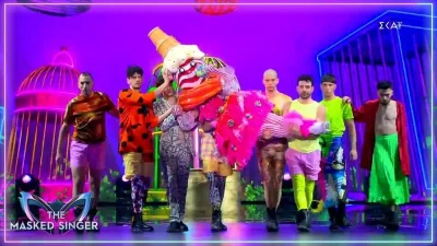 The Masked Singer - ημιτελικός: ''Τα μαλλιά μου έχουν χρώμα σοκολατί" - Αποκάλυψε το Παγωτό