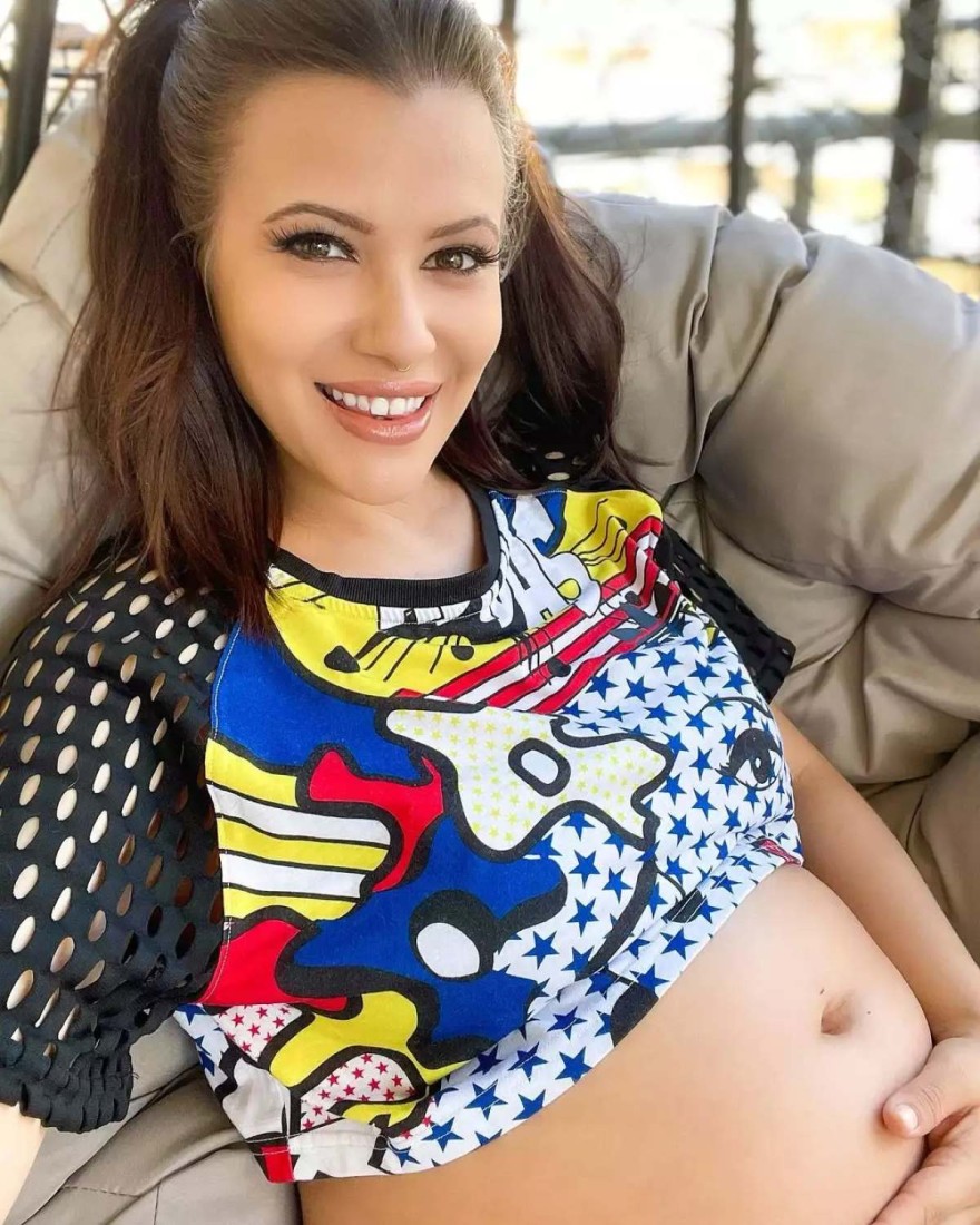 Η ανάρτηση της Λάουρας Νάργες