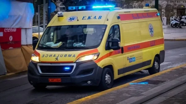 Φρίκη στην Καλλιθέα: Άνδρας βρέθηκε μαχαιρωμένος στο διαμέρισμά του
