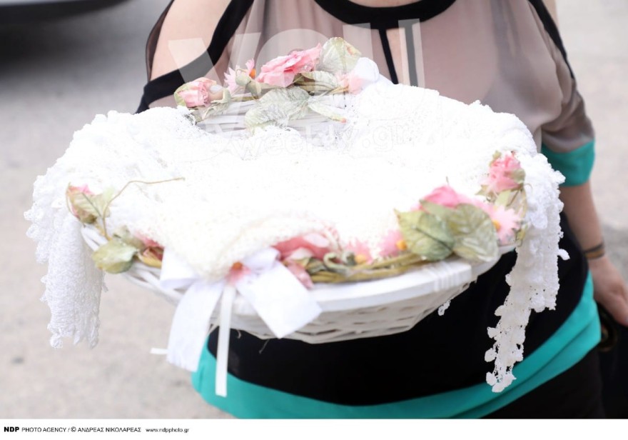 Τα έθιμα στον γάμο του Ορφέα Αυγουστίδη και της Γεωργίας Κρασσά