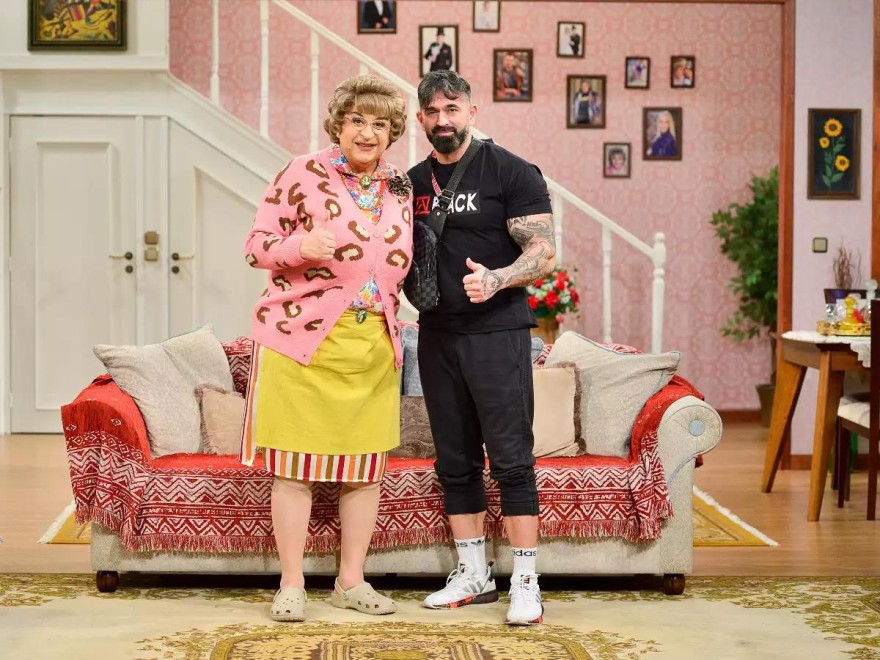 Ο Μπο στο Super Mammy