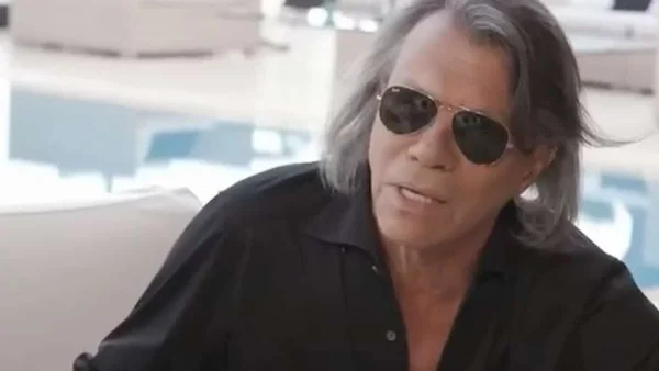 Πρεμιέρα για το Γηροκομείο του Ηλία Ψινάκη - Τι νούμερα τηλεθέασης έκανε το βράδυ της Τρίτης 21/6