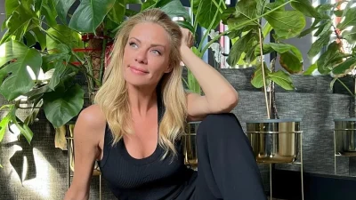 Η πραγματική αλήθεια - Τα πόδια της Ζέτας Μακρυπούλια χωρίς φίλτρα και ρετούς