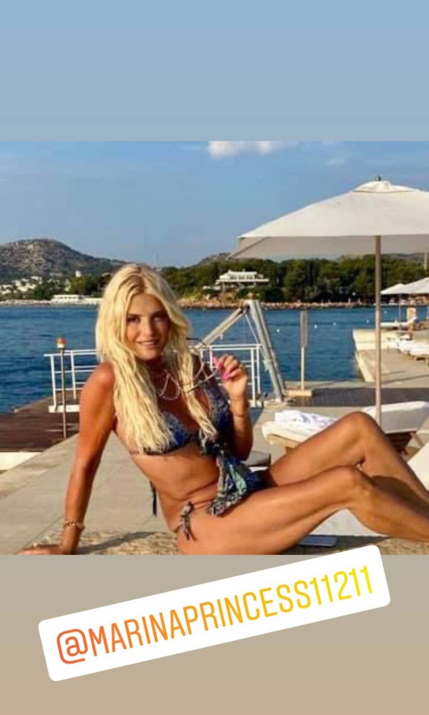 Η πρώτη φωτογραφία της Μαρίνας Πατούλη με μαγιό χωρίς ρετούς