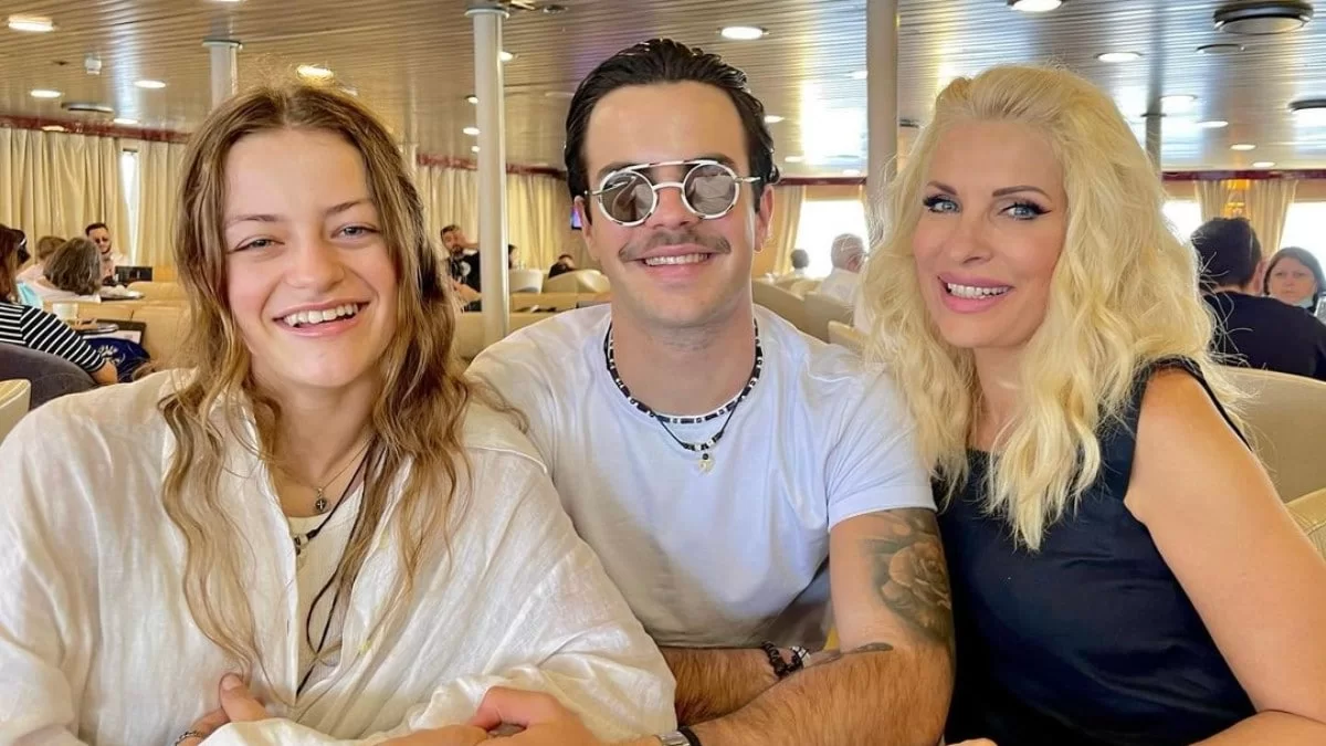 Ελένη Μενεγάκη: Το πανάκριβο δώρο που έδωσε στην σύντροφο του Άγγελου Λάτσιου, Γαία Μερκούρη