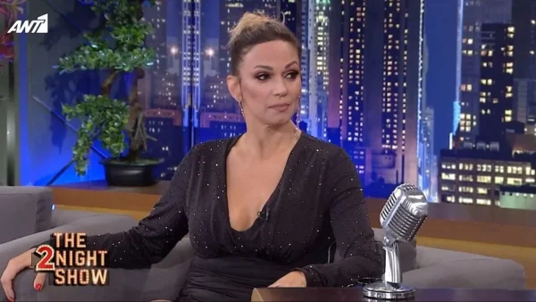 «Ο παπάς δεν ήθελε να με βαφτίσει γιατί...» - Η on air αποκάλυψη της Έλλη Κοκκίνου