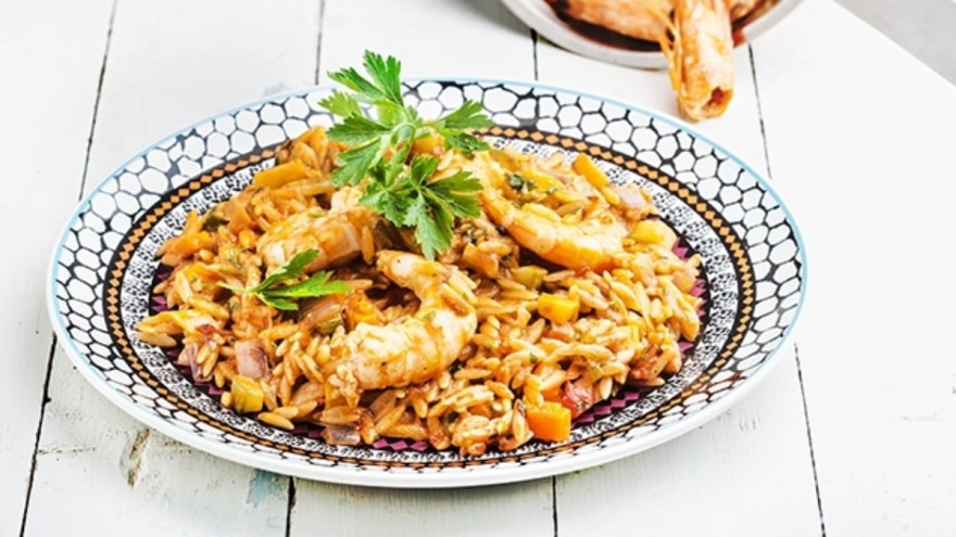 Ζουμερό γιουβέτσι με θαλασσινά από την Αργυρώ Μπαρμπαρίγου