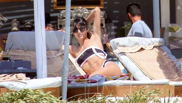 Αποκλειστικές φωτογραφίες από τα Κουφονήσια: Πανύψηλος μελαχρινός ο νέος συνοδός της Ηλιάνας Παπαγεωργίου