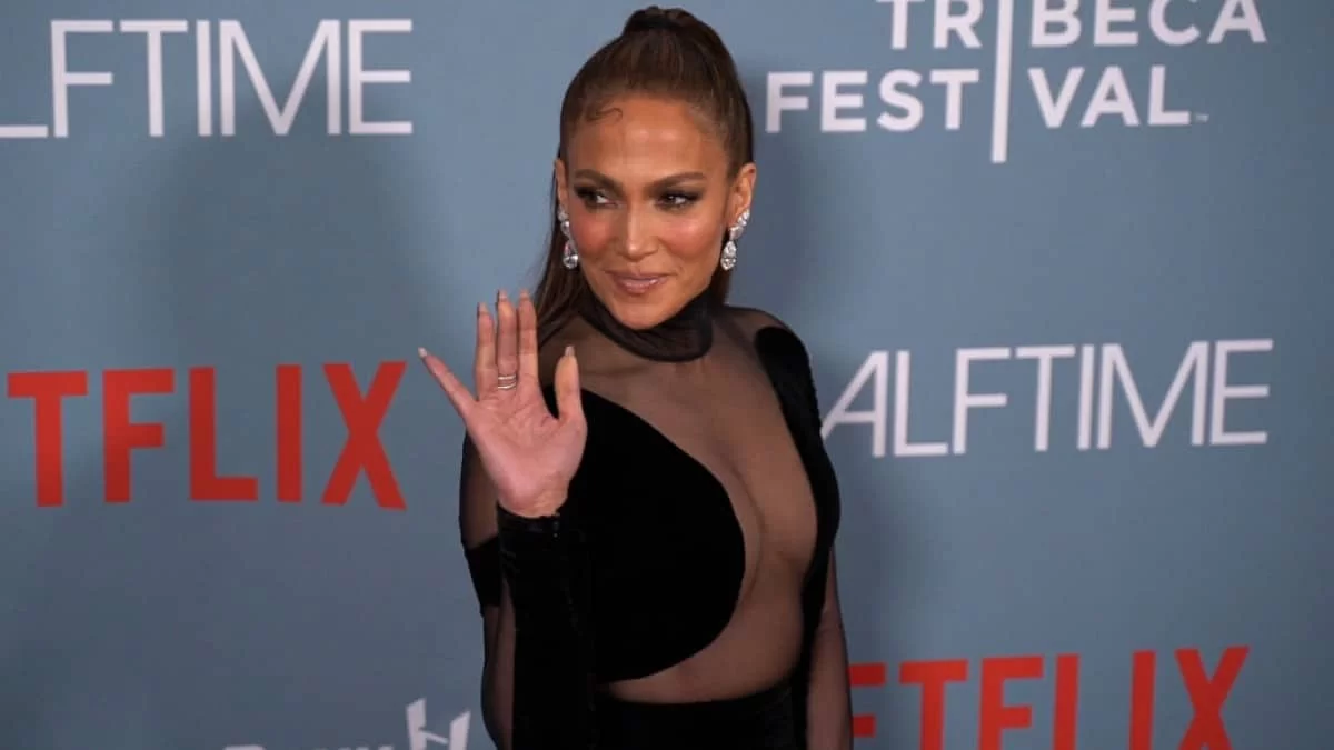 Jennifer Lopez: Το NETFLIX έκανε ντοκιμαντέρ πάνω στη ζωή της και οι φαν της παραληρούν