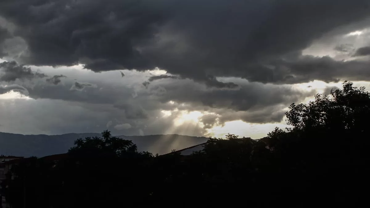 Καιρός: Φυλαχτείτε - Νέο κύμα κακοκαιρίας ετοιμάζεται να σαρώσει την Αττική και όχι μόνο