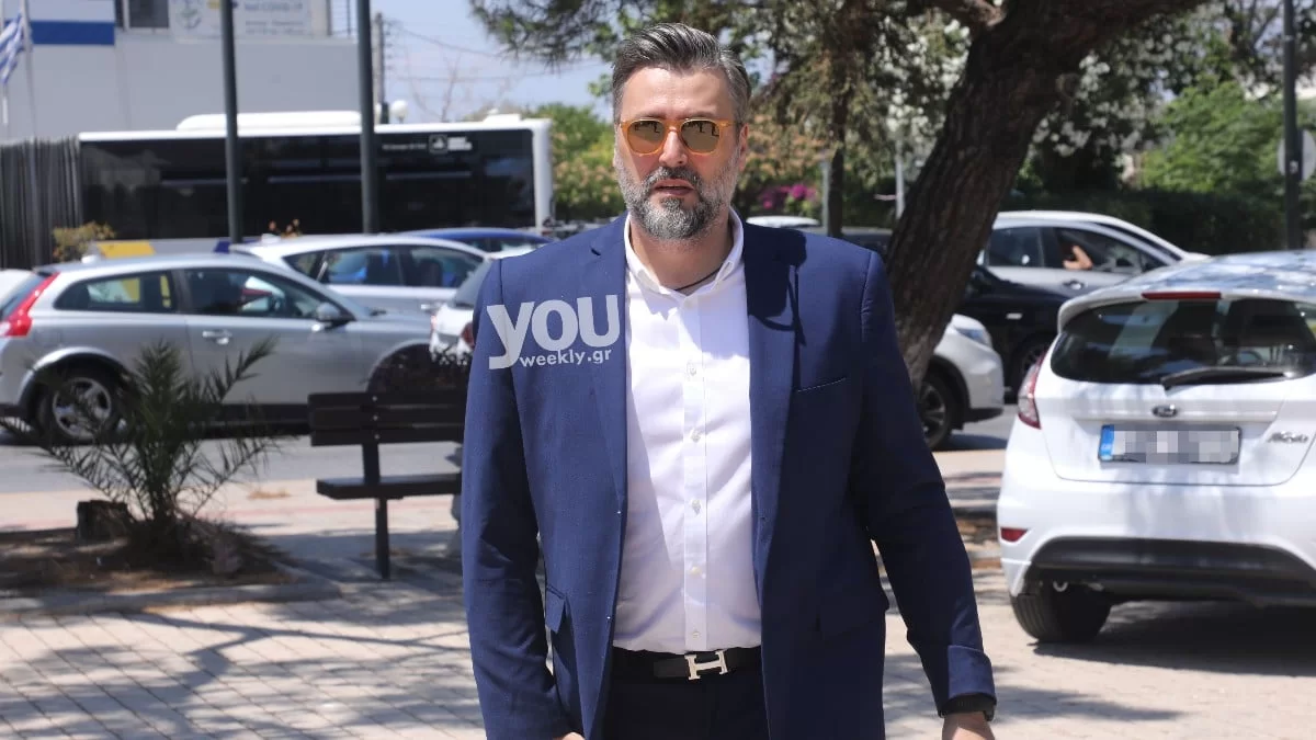 Στιγμές ευτυχίας για τον Γιάννη Καλλιάνο - Βάπτισε τον γιό του σε λαμπρή τελετή στη Γλυφάδα