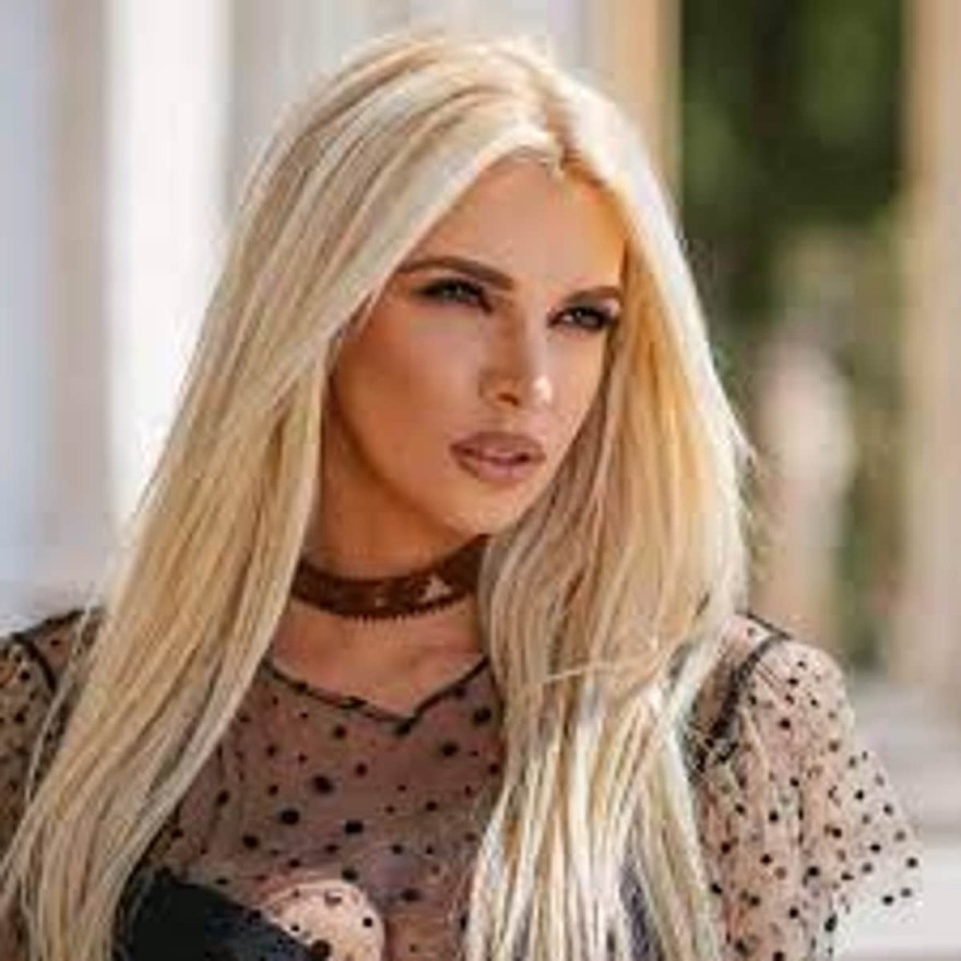 Χριστίνα καρνέζη