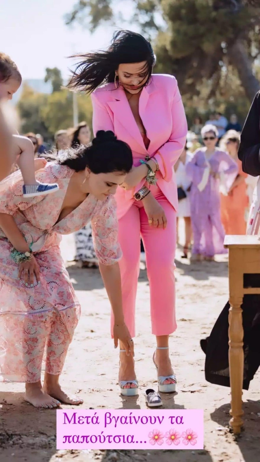 Η Δήμητρα Κατσαφάδου με τη συνεργάτη της