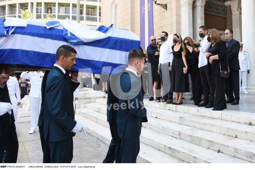 Φωτογραφίες από την κηδεία του Γιάννη Κοντούλη 3