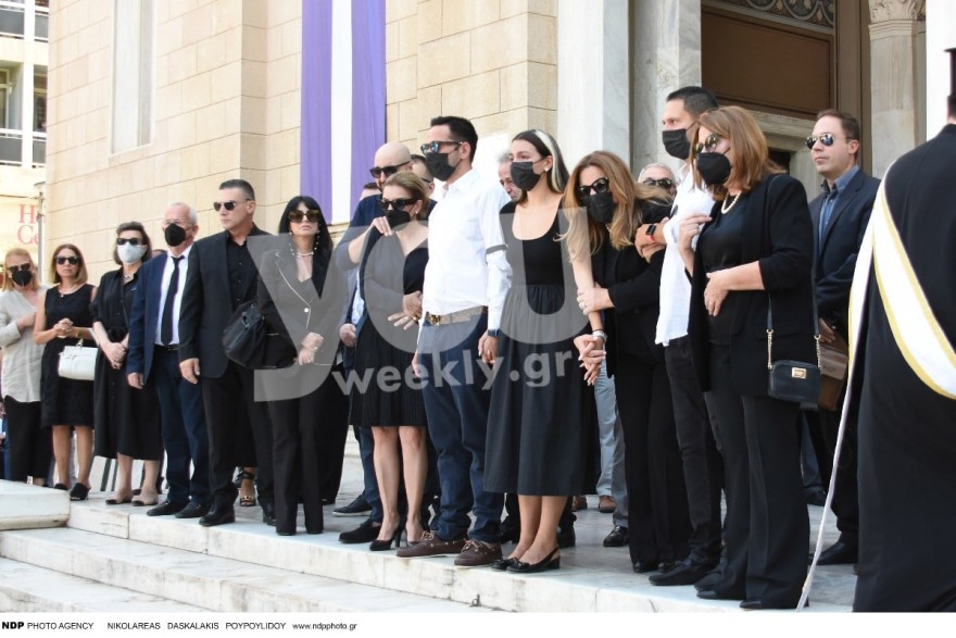 Φωτογραφίες από την κηδεία του Γιάννη Κοντούλη