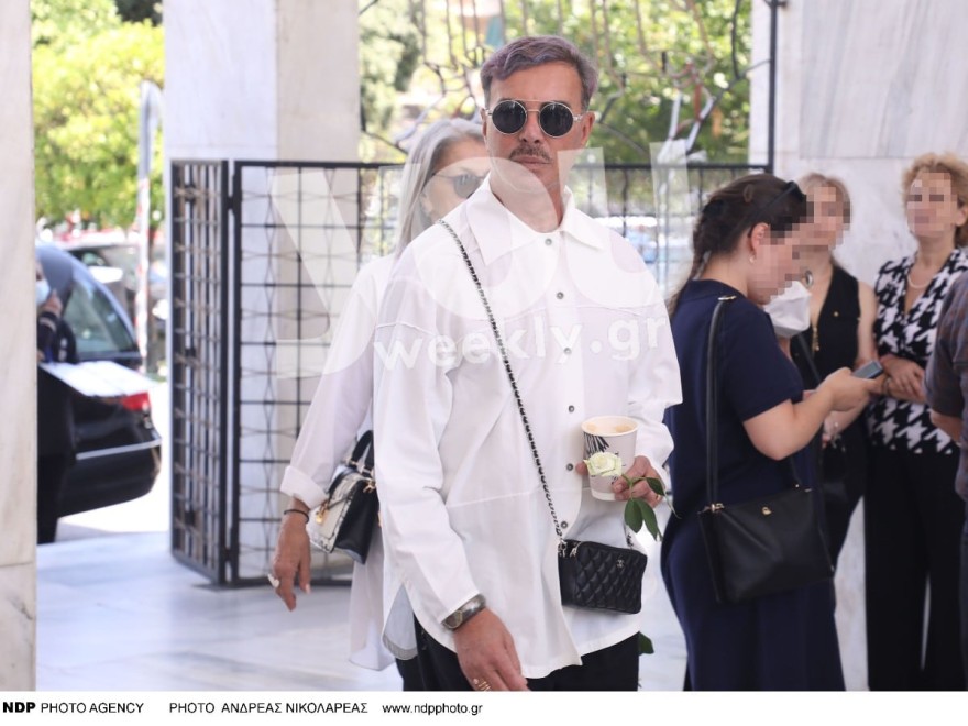 Φωτογραφίες από την κηδεία του Κωνσταντίνου Τζούμα