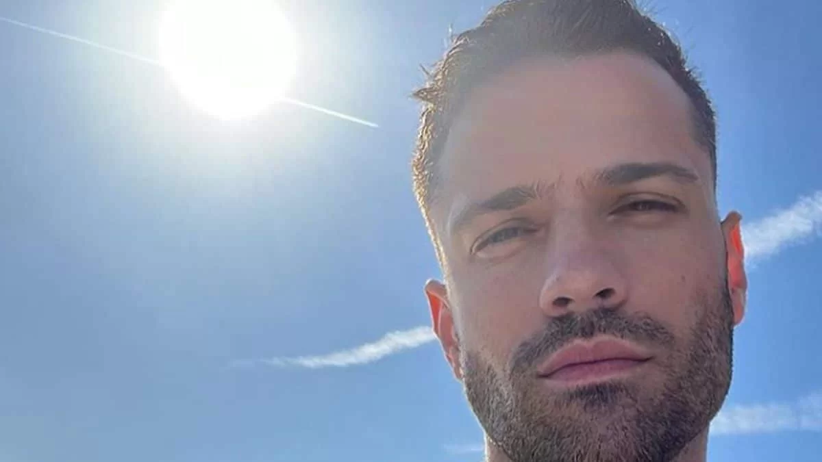 Γυμνός στο κρεβάτι - Ο Αργυρός ''βάζει'' φωτιές με τη νέα του φωτογραφία στο Instagram