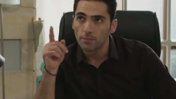 Γη της Ελιάς: «Πάει το εθνικό πιρσινγκ» - Ο Κουράκος έβγαλε το σκουλαρίκι από τη ρώγα και το Twitter απασφάλισε!