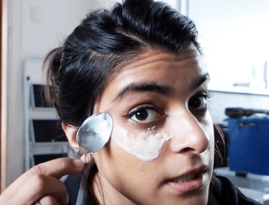 Μαύροι κύκλοι μαγειρική σόδα