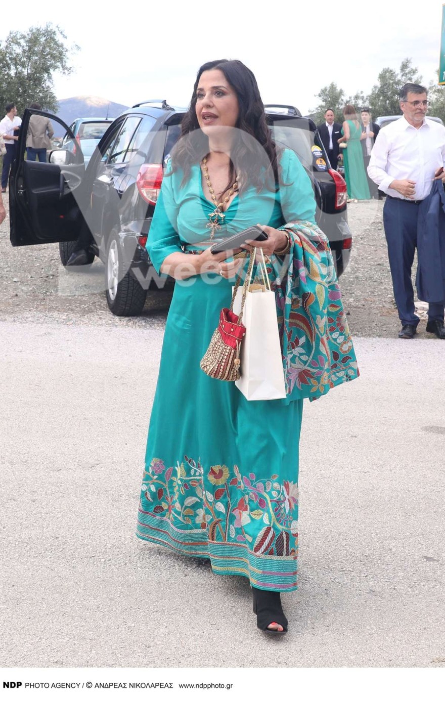 Η Μαρία Τζομπανάκη στον γάμο του Ορφέα Αυγουστίδη και της Γεωργίας Κρασσά