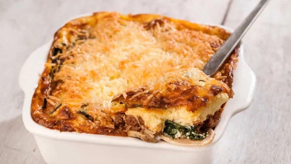 Ο μουσακάς... αλλιώς - Με ρύζι, μανιτάρια και κρέμα μπεσαμέλ "κόλαση"