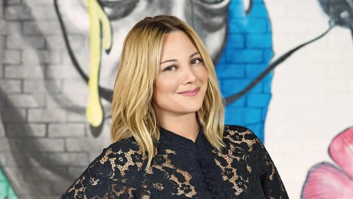 Μελαχρινή και κούκλα - Αυτή είναι η κόρη της Νάνσυς Ζαμπέτογλου