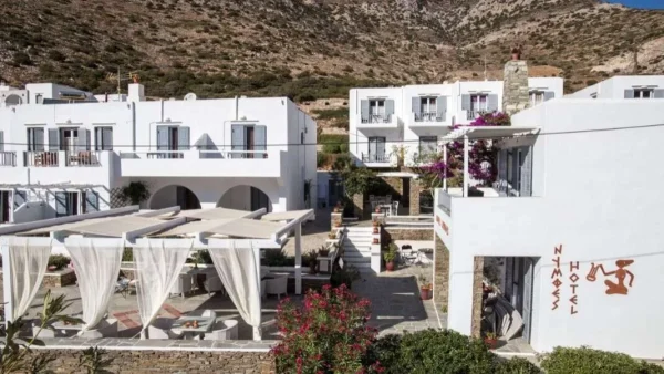 Σίφνος: Ανακαλύψαμε μια εξαιρετική επιλογή διαμονής που συνδυάζει την παράδοση με την προσιτή πολυτέλεια