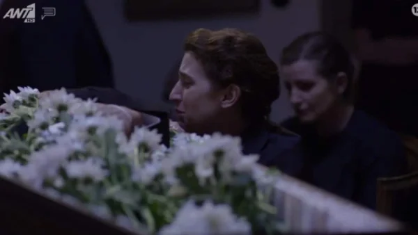 Άγριες Μέλισσες: «Διαλύθηκα» - "Σπάραξε" το Twitter με την ερμηνεία της Δανάης Λουκάκη για τον χαμό του Θανασάκη