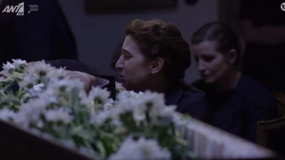 Άγριες Μέλισσες: «Διαλύθηκα» - "Σπάραξε" το Twitter με την ερμηνεία της Δανάης Λουκάκη για τον χαμό του Θανασάκη