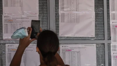 Πανελλήνιες 2022: Πρεμιέρα για τους μαθητές του ΕΠΑΛ με τα Νέα Ελληνικά