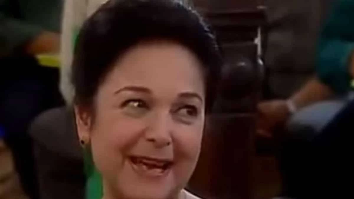 Το καφέ της Χαράς: Μίλησε μετά από 20 χρόνια στα 87 της - Η σπάνια συνέντευξη της θρυλικής παπαδιάς