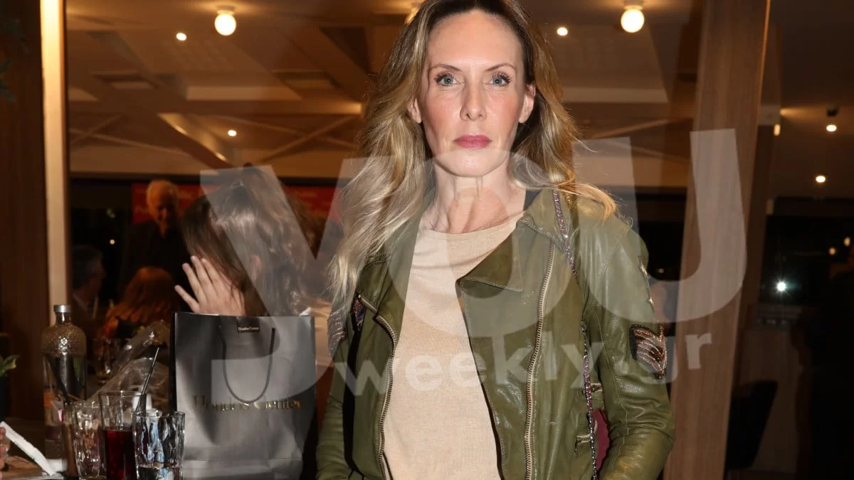 Χωρίς ίχνος make up - Το πραγματικό πρόσωπο της Εβελίνας Παπούλια στα 51 της