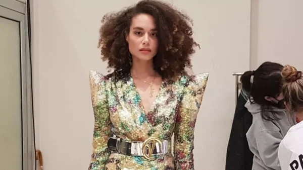 Με εντυπωσιακό νυφικό και μακριά ουρά - Φωτογραφικό υλικό από τον λαμπερό γάμο της Παινέση