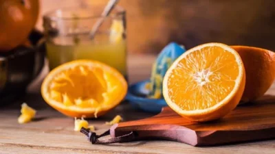 Σου περίσσεψε πορτοκάλι; Μη το πετάξεις! 3 τρόποι για να το χρησιμοποιήσεις