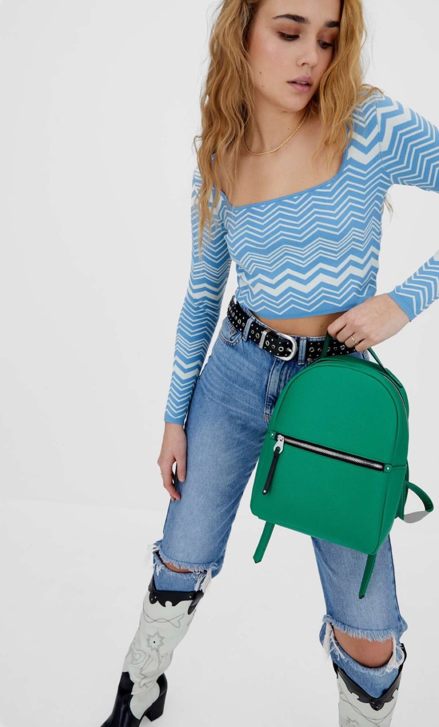 Πράσινη τσάντα από τα Stradivarius