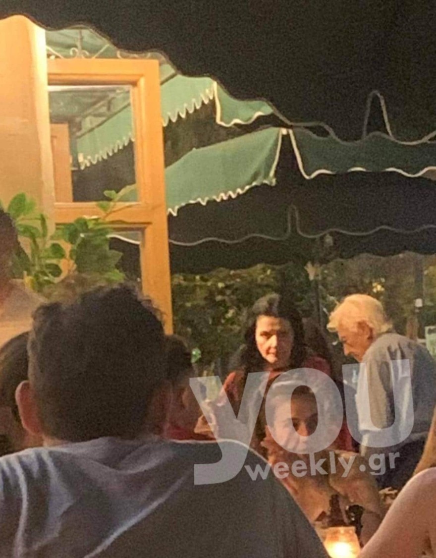 Για φαγητό με τον αγαπημένο της η Ζωζώ Σαπουτζάκη